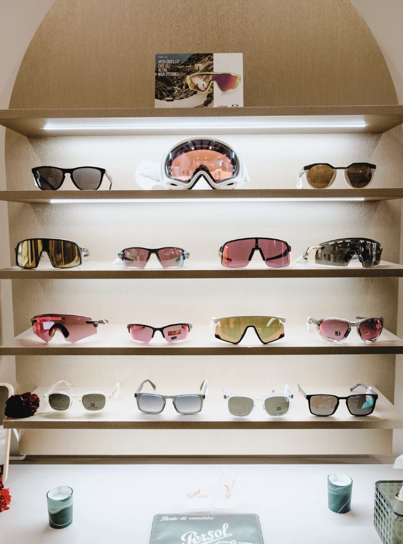 Ottico a Giaveno per occhiali da sole con lenti graduate e colorate